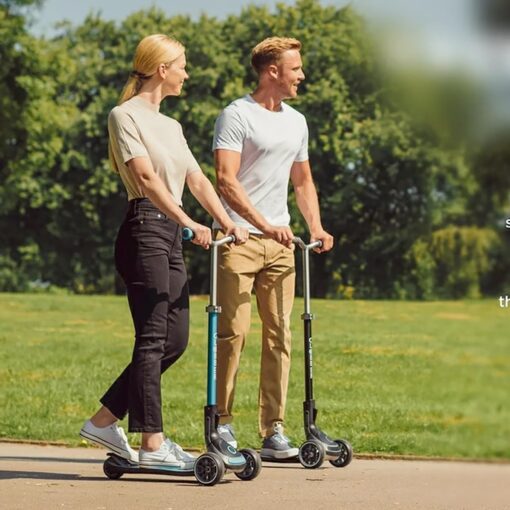 Globber Ultimum Scooter | 3-Wheel Kick Scooter for Adults & Kids 5+ | Foldable Kick Scooter with Safe, Non-Slip Deck & Premium Brakes (Grey) - Image 2