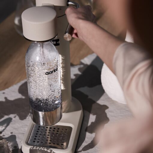 aarke Carbonator lll with CO2 Cylinder, Sparkling & Carbonation Water Machine, Stainless Steel with PET BPA-Free Reusable Bottle Volume 800 mL (Sand) - Image 2